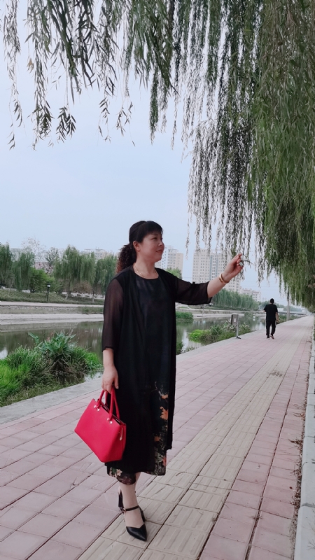 周本玲的第一张照片--安徽认干亲服务网