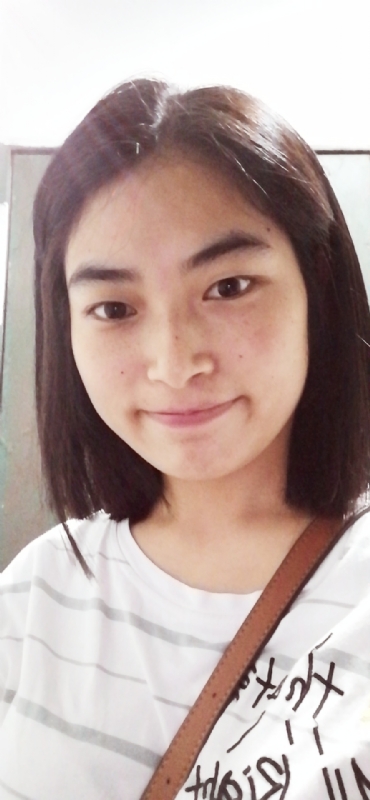 向日葵无一例外的第一张照片--安徽认干亲服务网