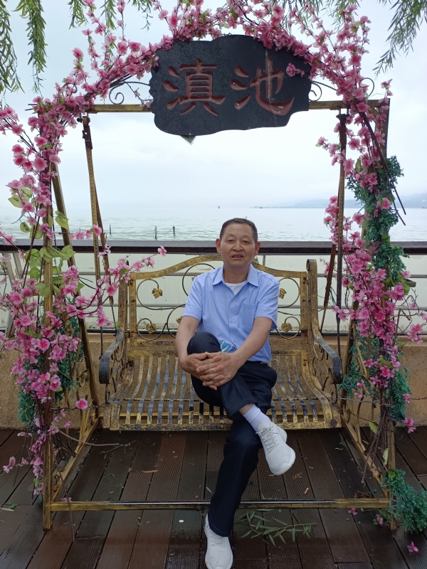 奋斗的第二张照片--安徽认干亲服务网